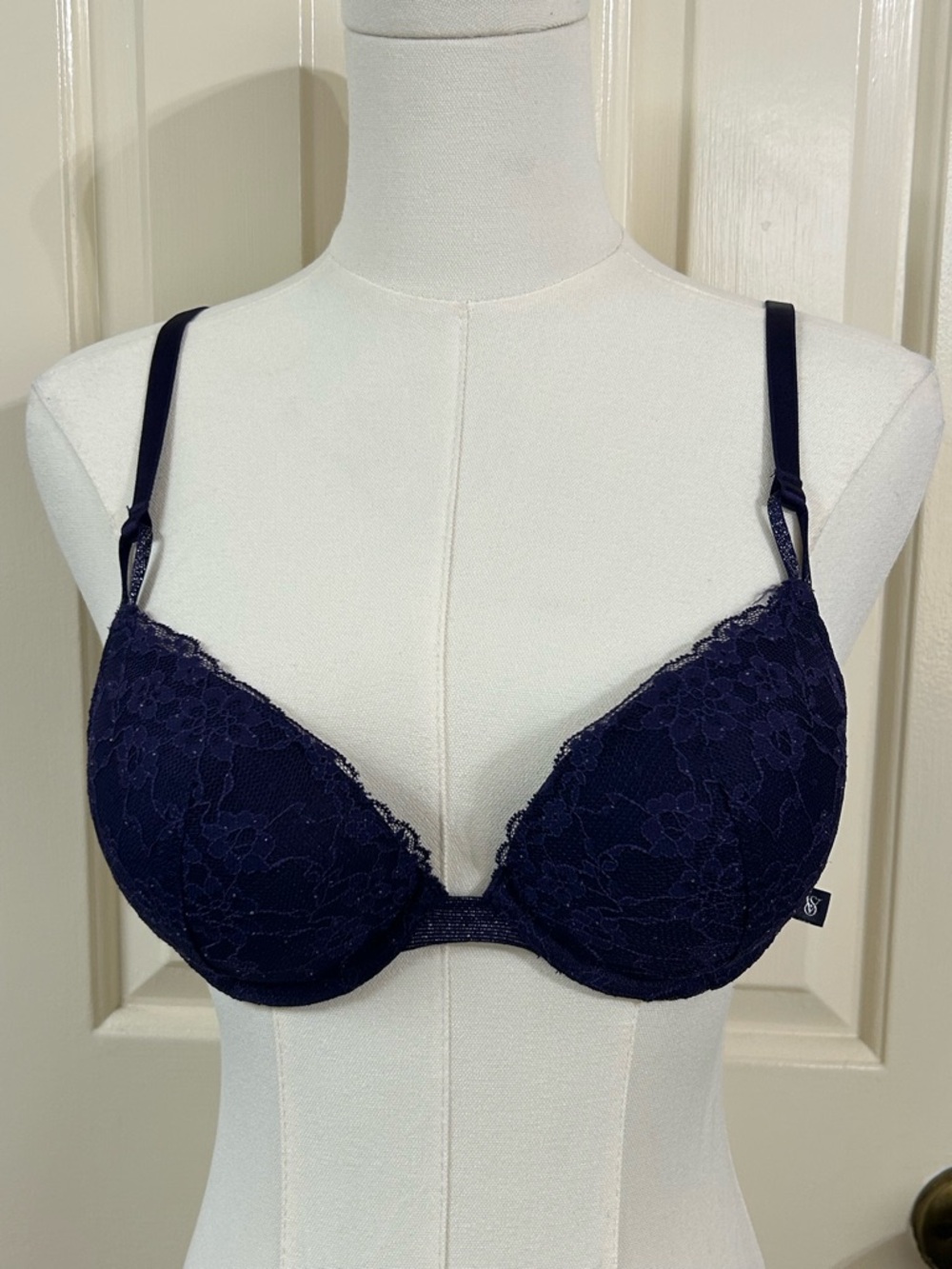 Victorias Secret Purple Lace Push-up Bra Sparkle Detail Size 34B NWT